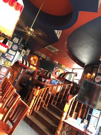 Chicago's Bar & Grill